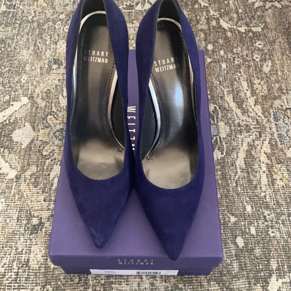 *NEW* StuartWeitzman Suede Heels